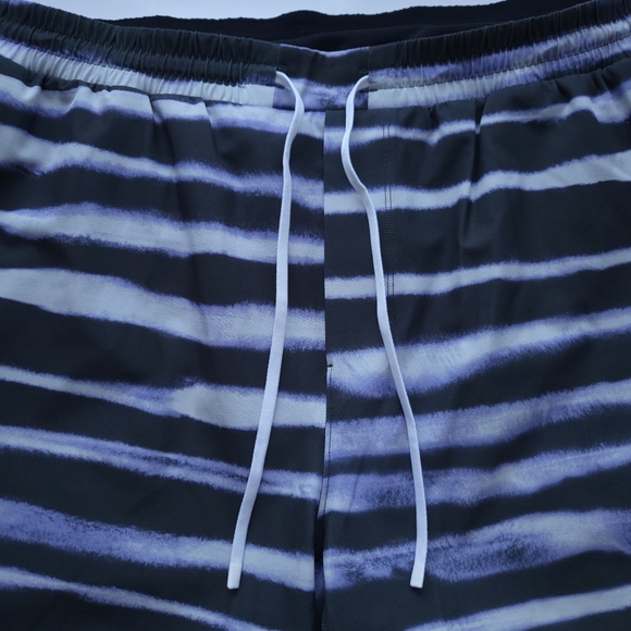 🍋LULULEMON Men's Pool Short 7" - Picture 9 of 9